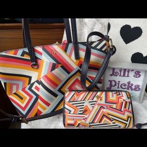 S O L D Two sets bag and wallet